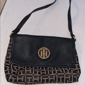 Tommy Hilfiger cross bag